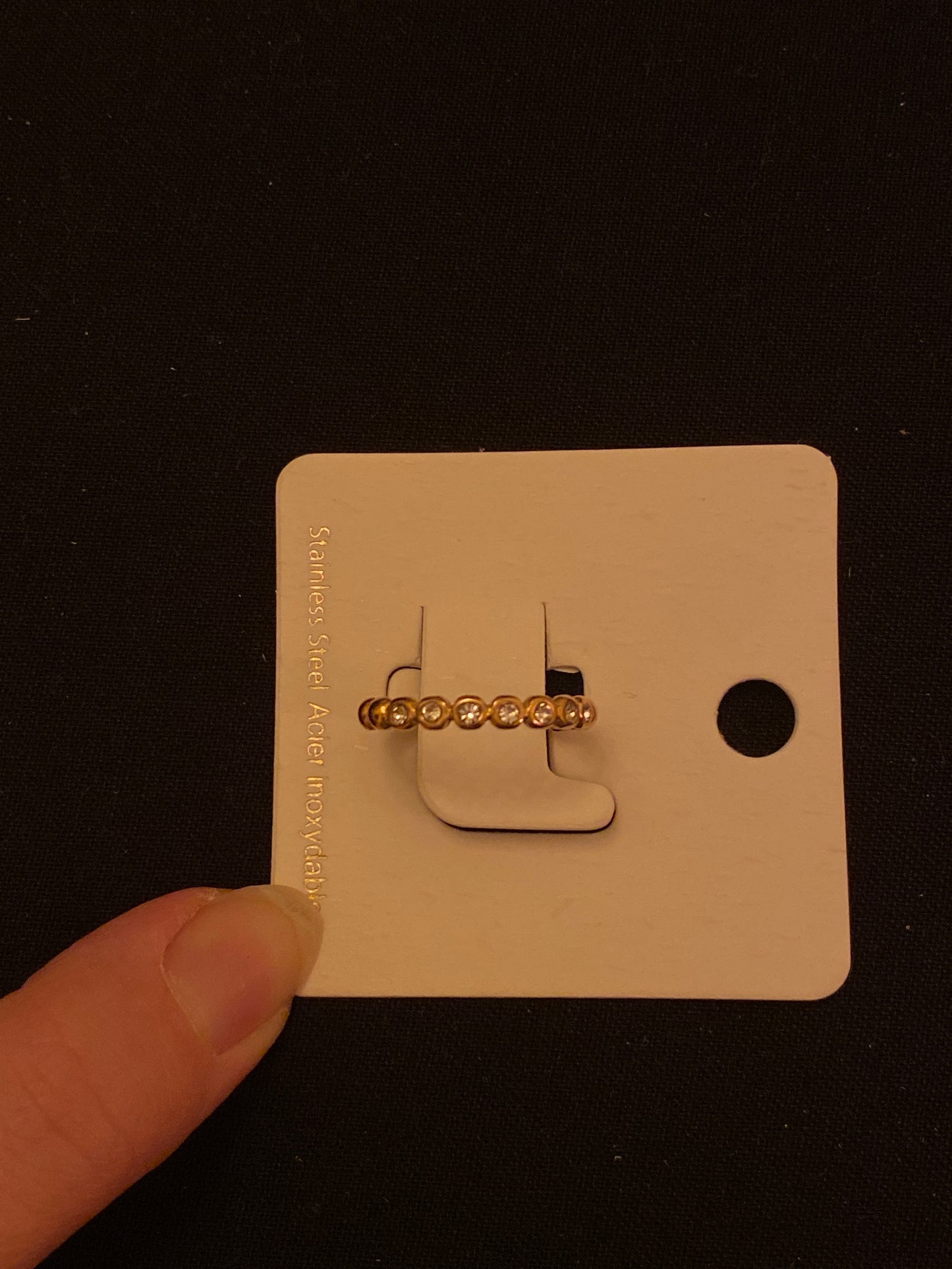 Ring — R24