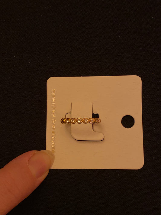 Ring — R24